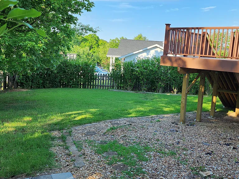 649 Showplace Ct — Photo 17