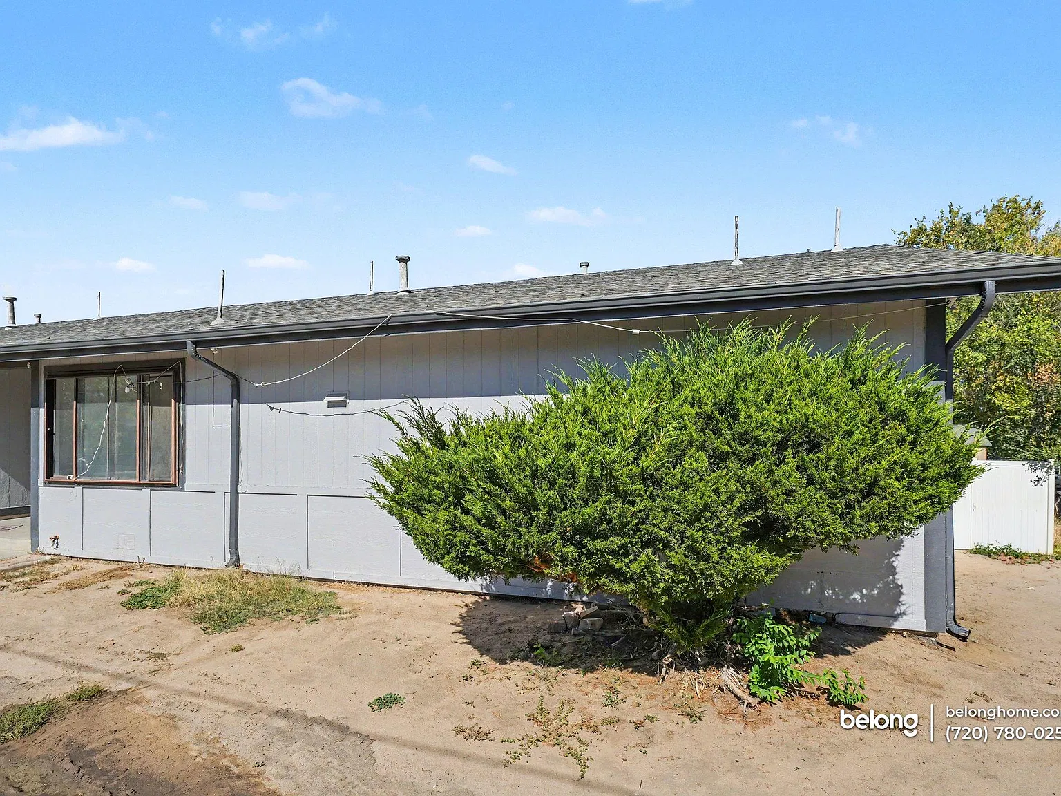 3 bed, 1.0 bath, 1165 sqft, $2,350 — Photo 2