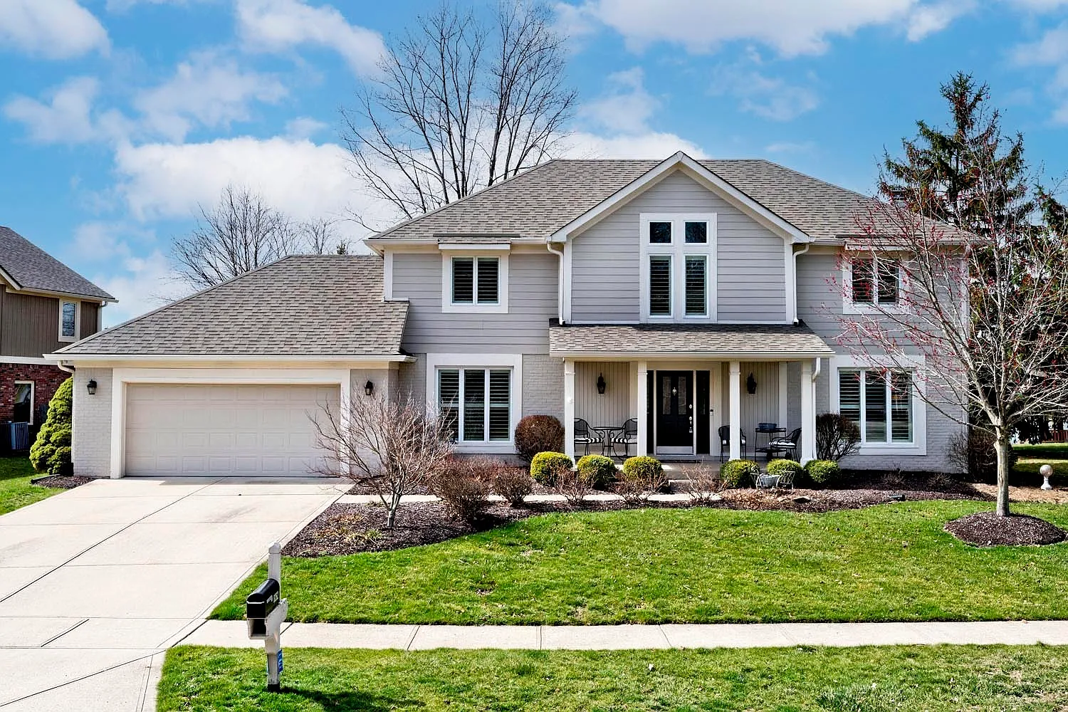 8262 Hampton Cir E photo 1
