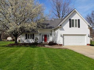 35445 Grover Rd, Eastlake, OH 44095