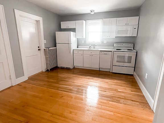 2nd image of 173 Billings St APT 3