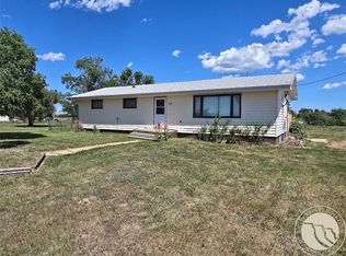 24 S 4th St, Plevna, MT 59344