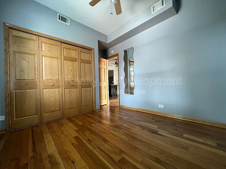 2145 N Lakewood Ave #3NR — Photo 13