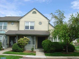 11 Hopkinson Ct #811, East Windsor, NJ 08520