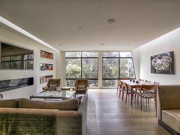 4th image of 147 S Park St #2
