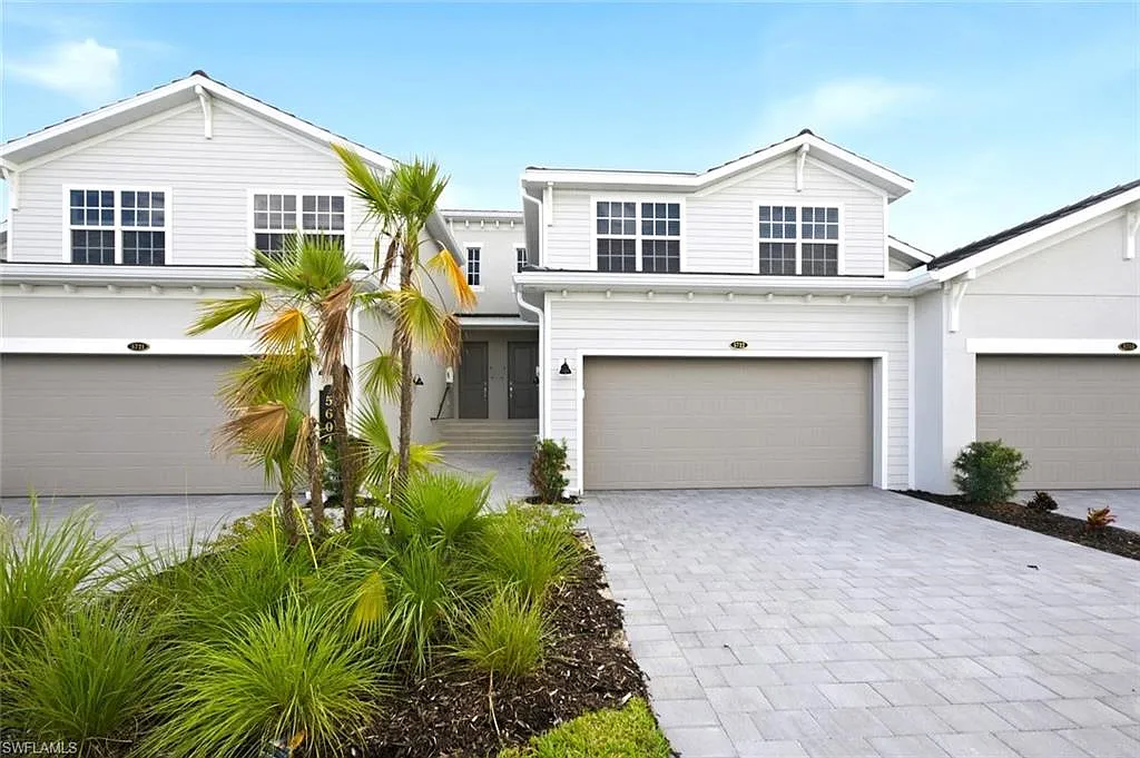 3 bed, 2.0 bath, 2110 sqft, $6,800 — Photo 2