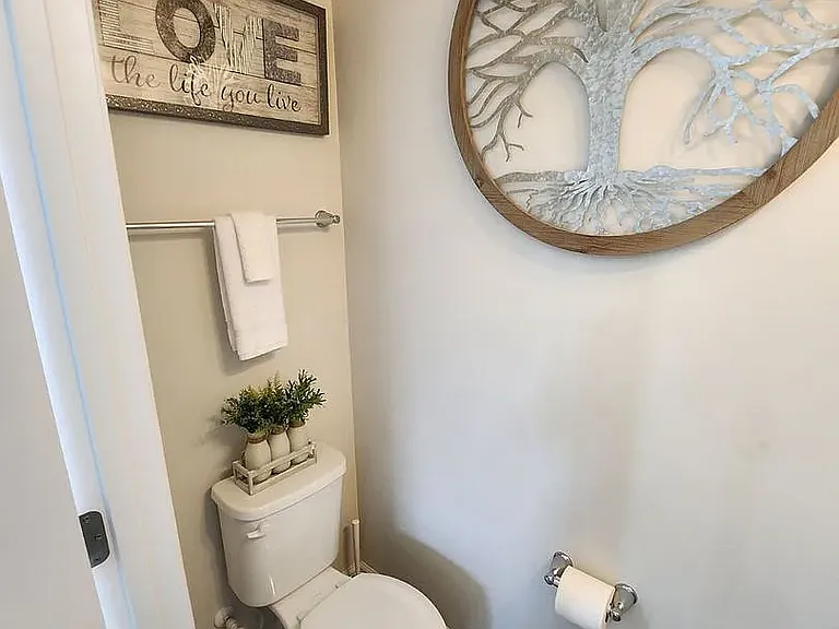 SEC FLOOR REST ROOM