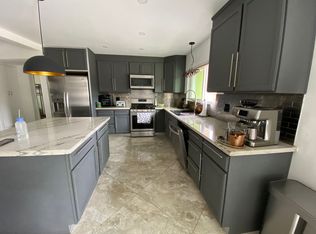 1828 Rock Springs Rd, Escondido, CA 92026