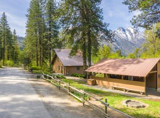 8002 Old Bridge Rd, Leavenworth, WA 98826