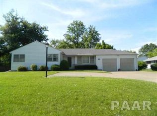 5304 W Farmington Rd, Peoria, IL 61604