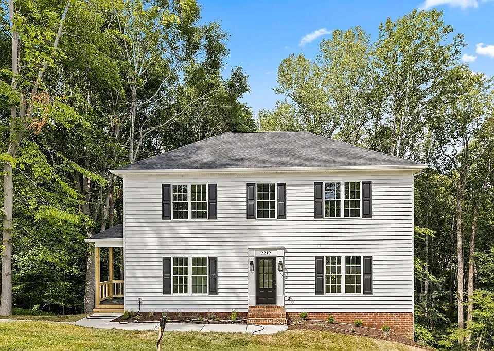 2212 Cambridge Pl