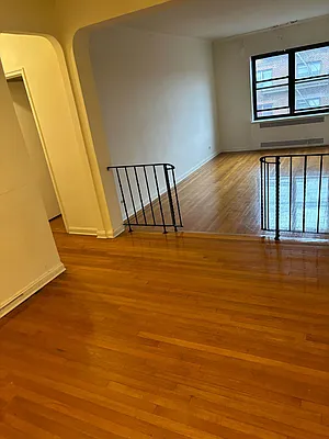 Rented by Voro Purple LLC | media 19