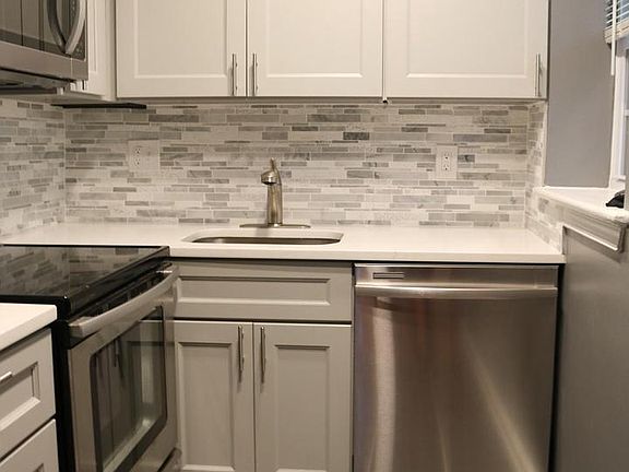 4th image of 2023 21st St N APT 24