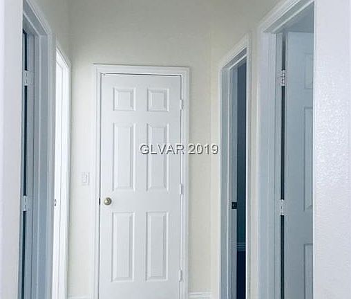 4th image of 7403 Grand Falls Ct