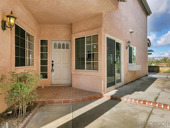 3rd image of 1438 Golfcrest Pl