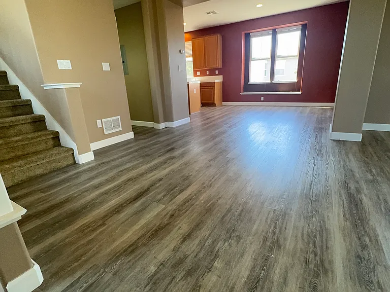 1084 Cottage Ln — Photo 10