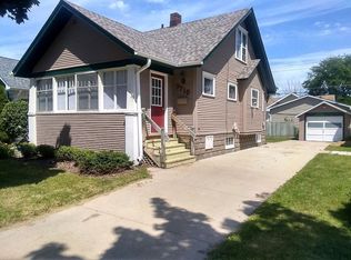 7715 15th Ave, Kenosha, WI 53143