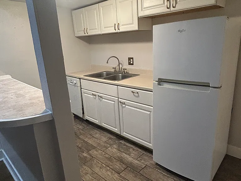 1109 N Emerson St #5 — Photo 10