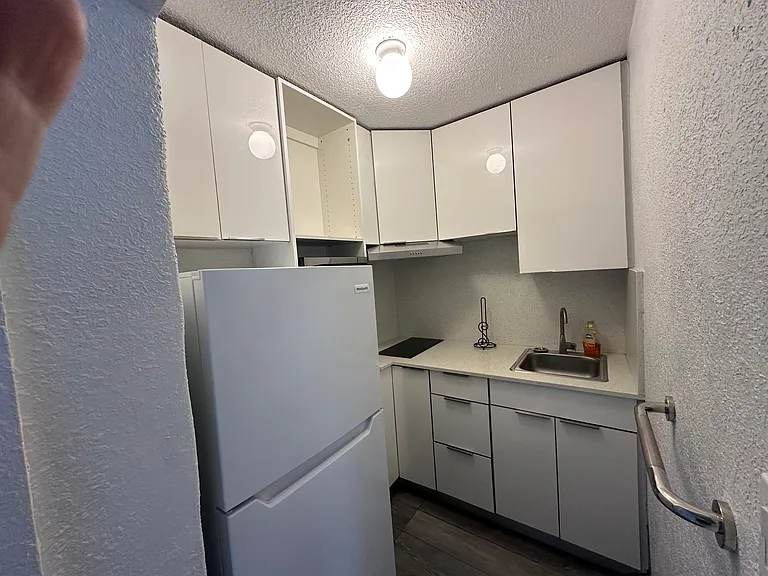 SW 51st Pl — Photo 5