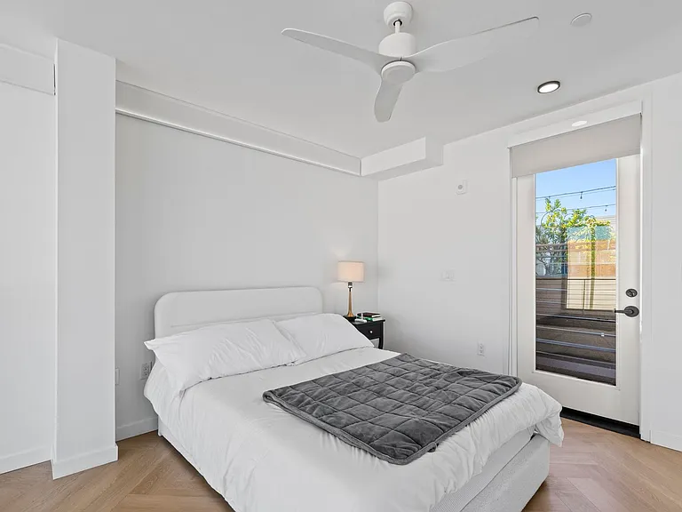 TALA Residences at Gillis House — Photo 49