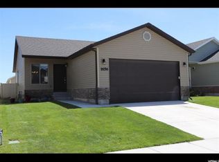 1656 E Slow Water Way, Eagle Mountain, UT 84005
