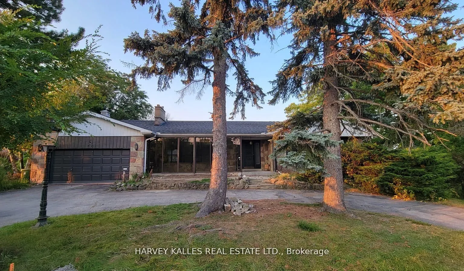 4 bed, $4,300 — Photo 1