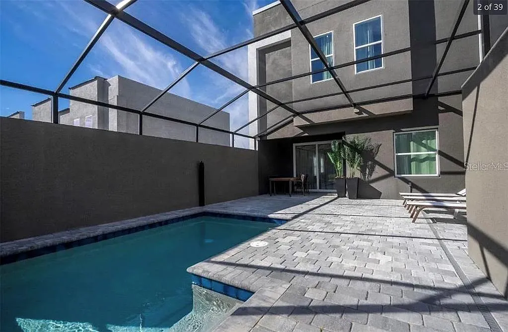 Building Photo - 9120 Boracay Ct