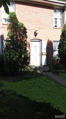1st image of 1015 Pine St