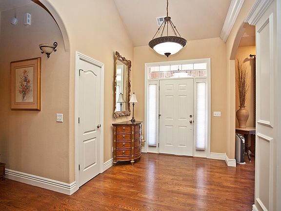 5th image of 35 Dalton Dr