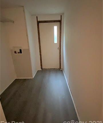 5th image of 103 Goddard Ln