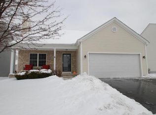 7004 Onyxbluff Ln, Blacklick, OH 43004