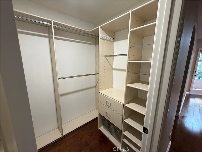 27 Tradewinds — Photo 14