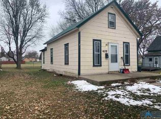 405 E 3rd Ave, Flandreau, SD 57028