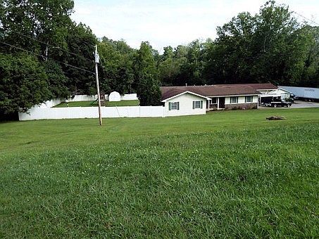 1st image of 144 Circle Dr
