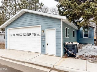 106 N Gilbertson St, Tioga, ND 58852