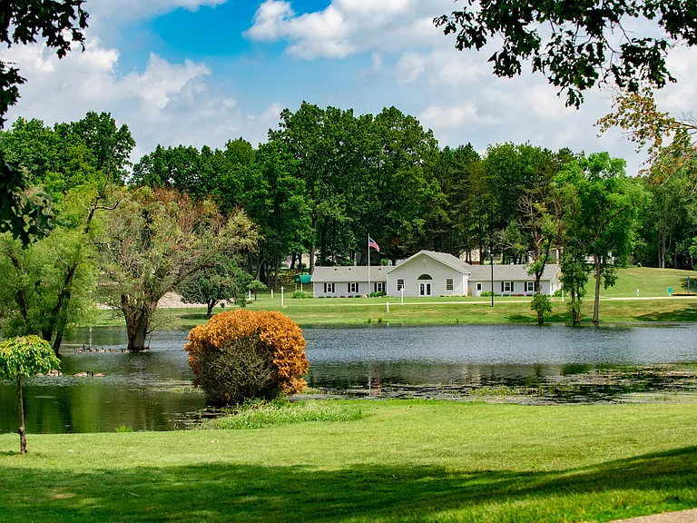 Hickory Hills Village — Photo 16