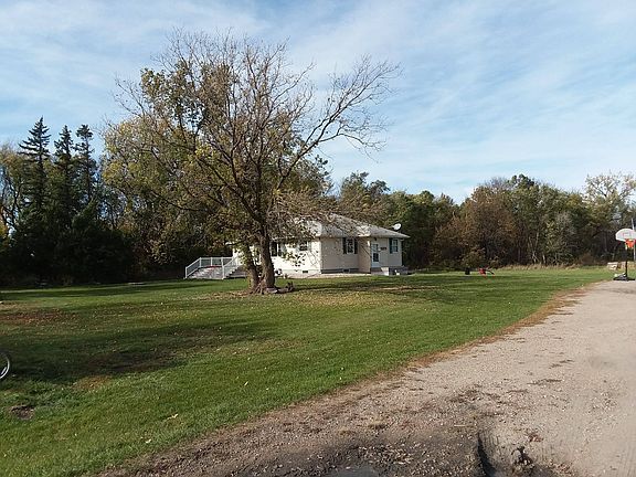 4th image of 17185 23rd St SE