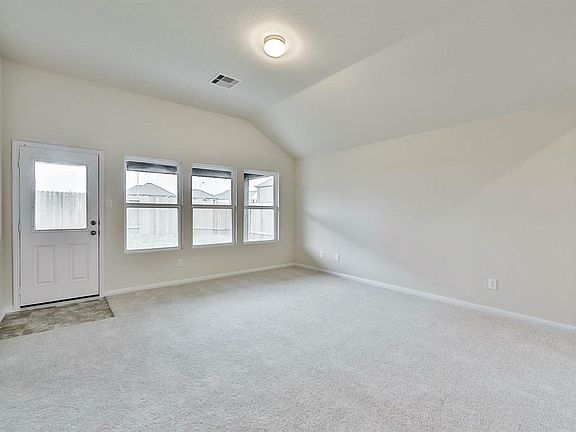 4th image of 21134 Fox Orchard Ct
