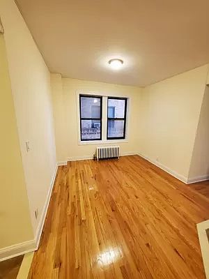 4th image of 66-20 108th St #3M2
