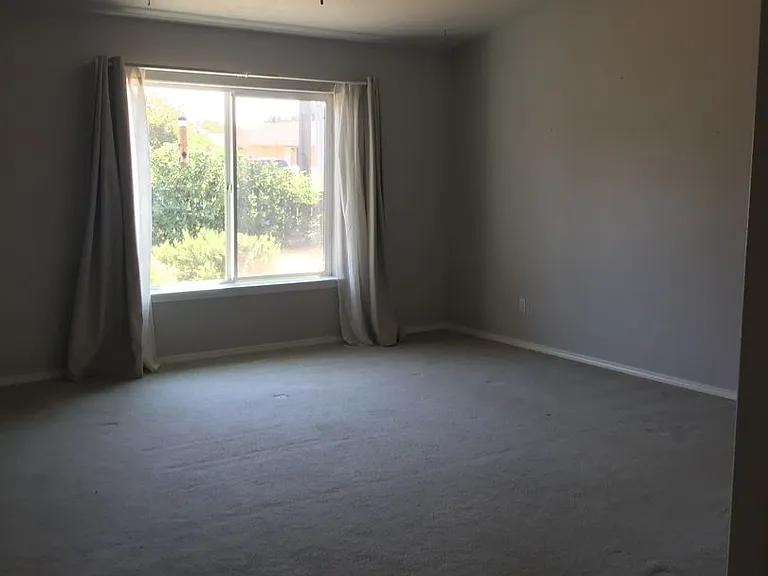 2102 Jackson St SE — Photo 6