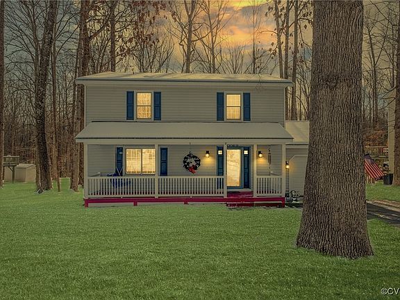 2nd image of 10426 Chesterwood Dr