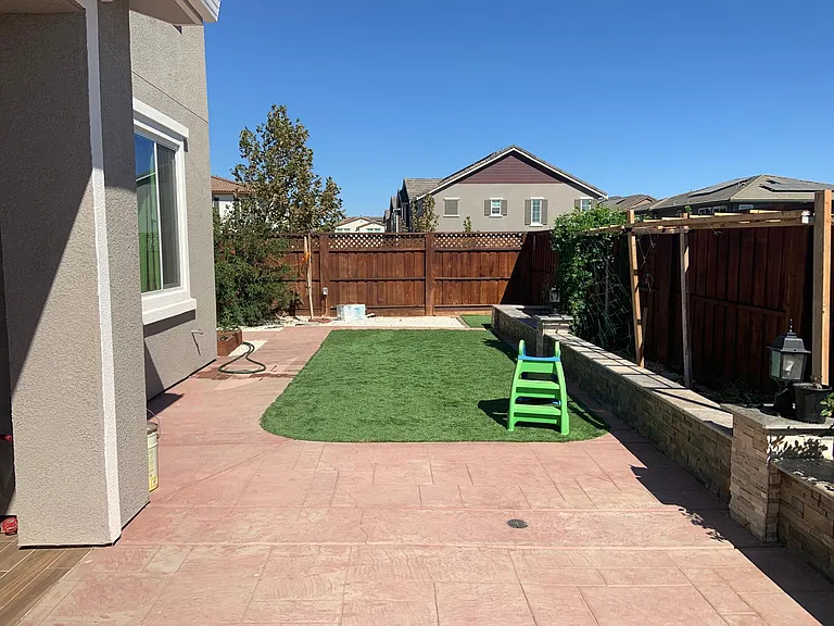 1462 S Barker St — Photo 11