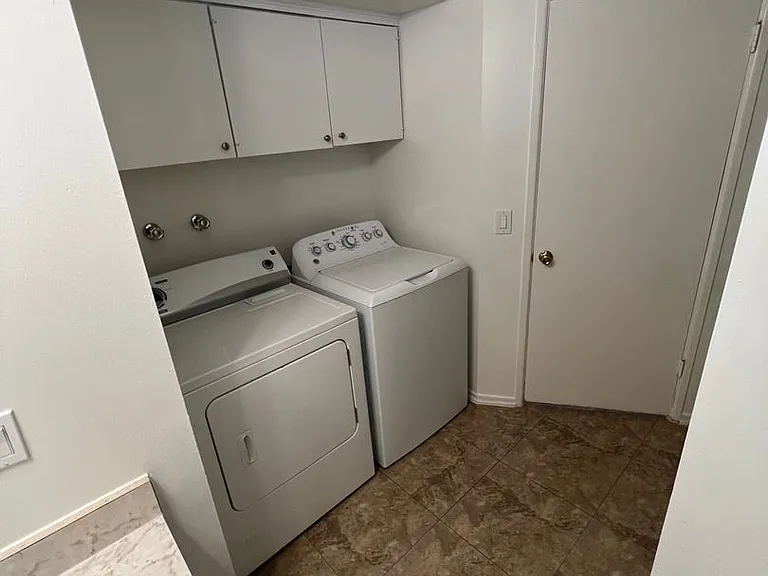 25283 Shepardson Dr — Photo 13