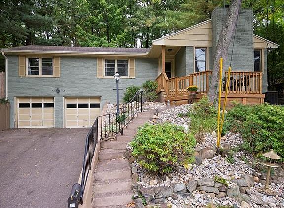4th image of 55 Marvelwood Dr