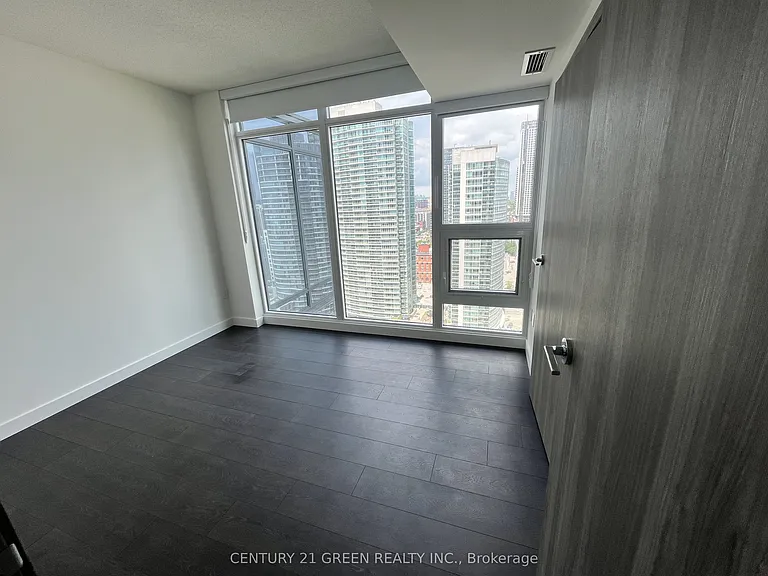 1 Concord Cityplace Way #2303 — Photo 4