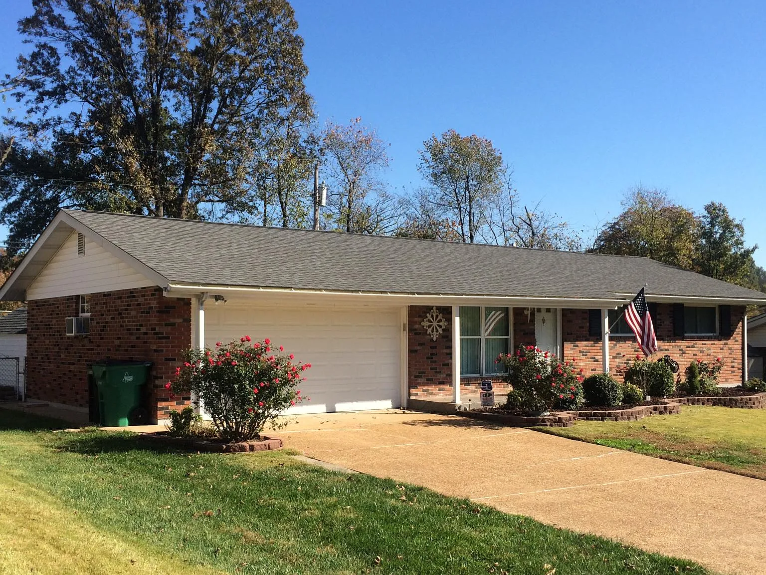 605 Ivygate Dr — Photo 1