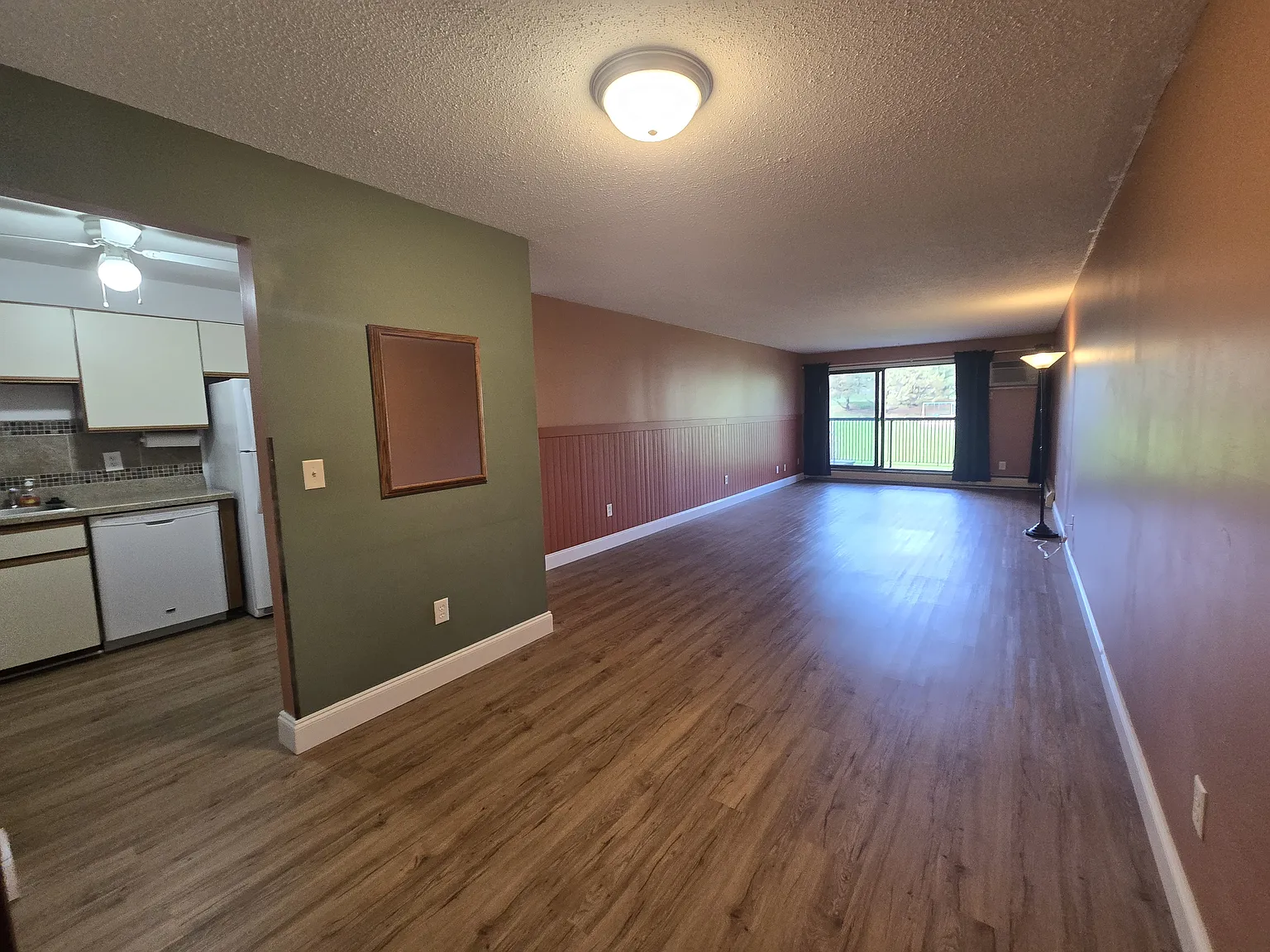 2 bed, 1086 sqft, $1,850 — Photo 2