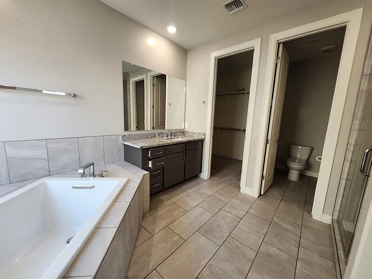 18380 W Sandlewood Dr — Photo 10