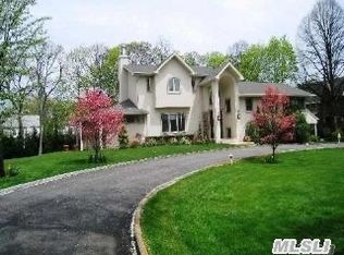 180 Meadowview Ave, Hewlett, NY 11557