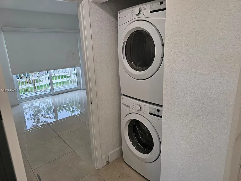 25806 SW 144th Ct #25806 — Photo 12